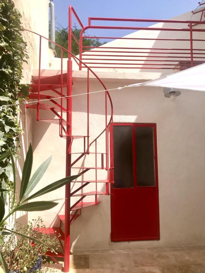 Gite Avignon Bougainvillier Exteriör bild